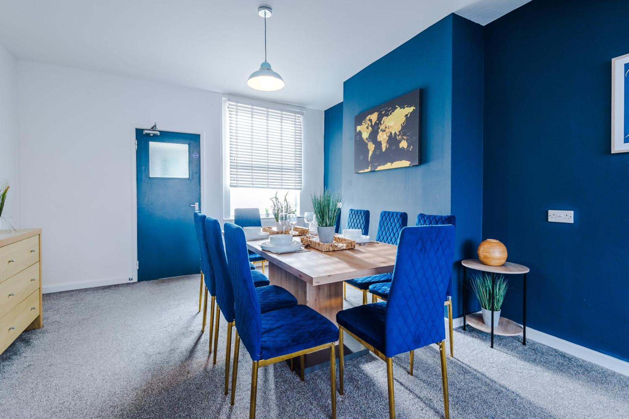 Large 7 Bedroom Town House In Chester City Centre Eksteriør billede