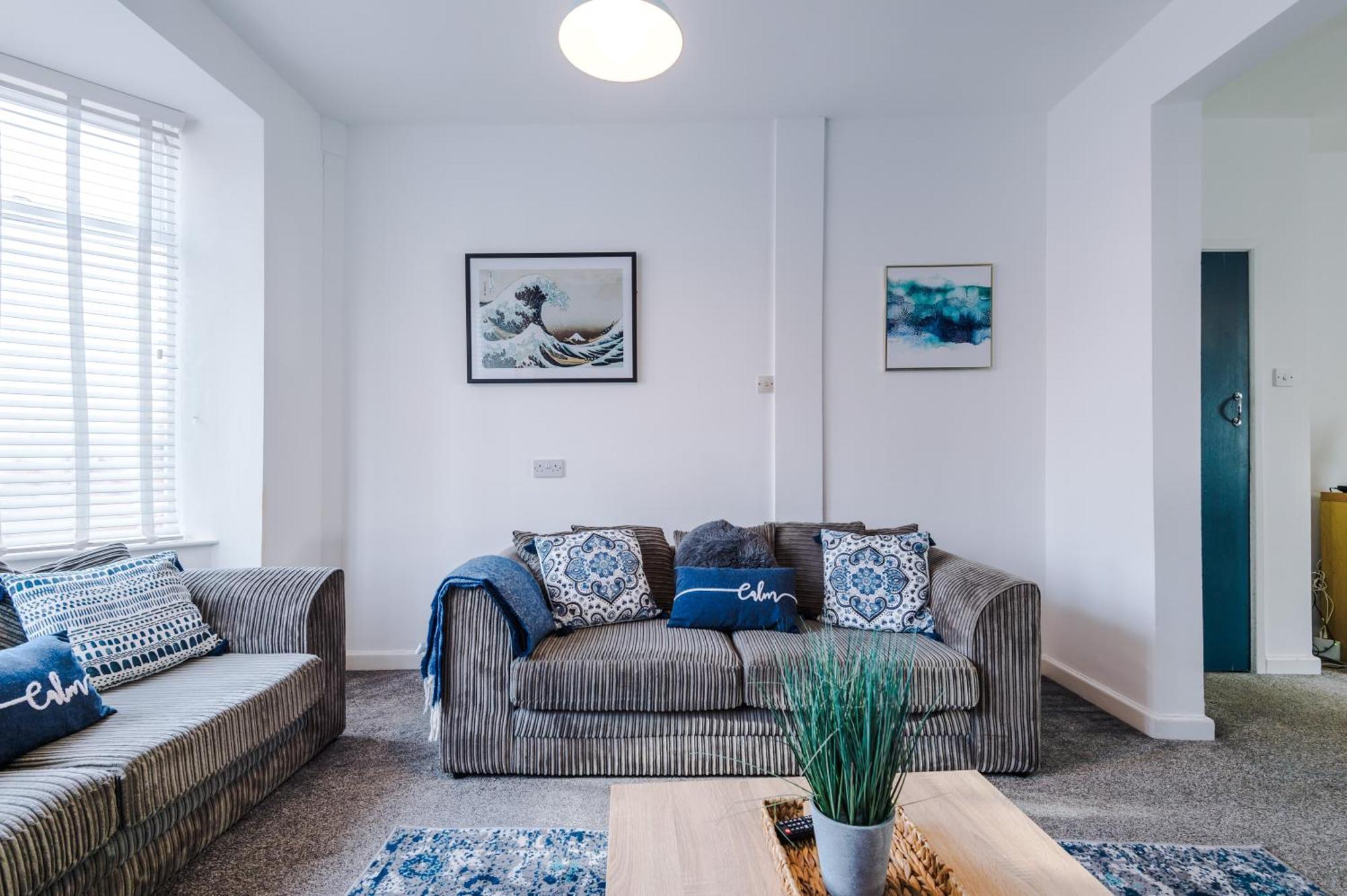 Large 7 Bedroom Town House In Chester City Centre Eksteriør billede