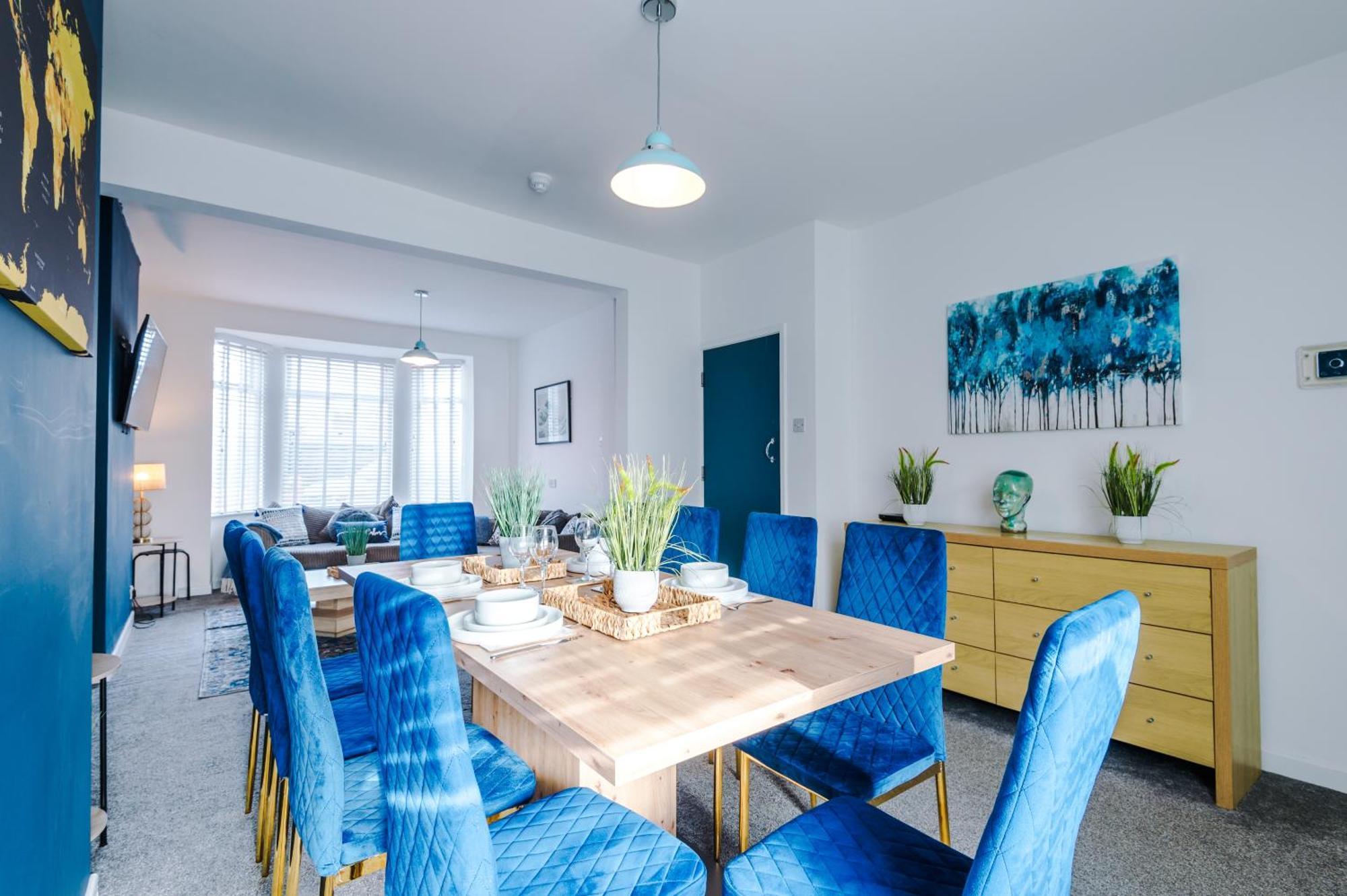 Large 7 Bedroom Town House In Chester City Centre Eksteriør billede