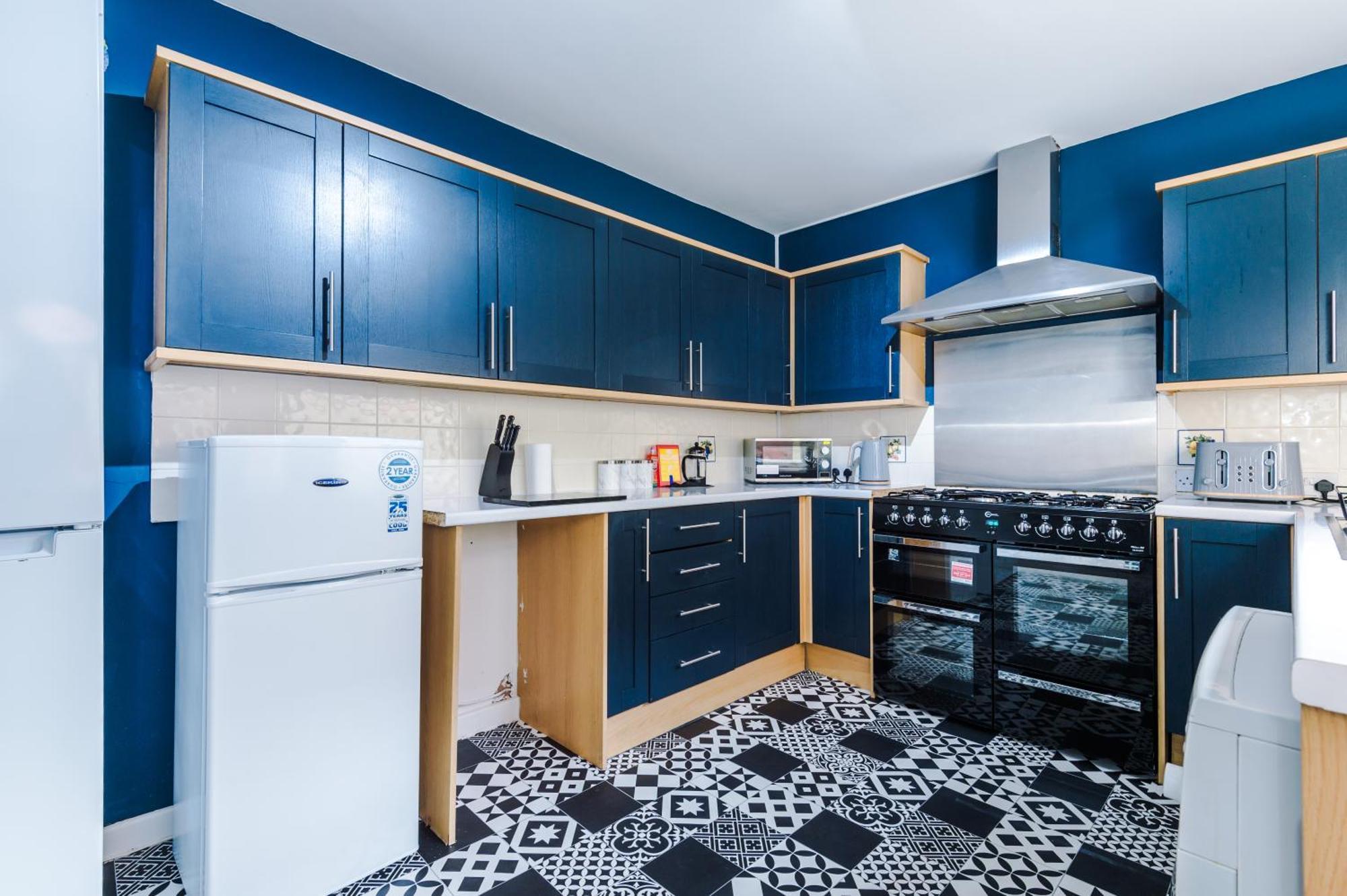 Large 7 Bedroom Town House In Chester City Centre Eksteriør billede