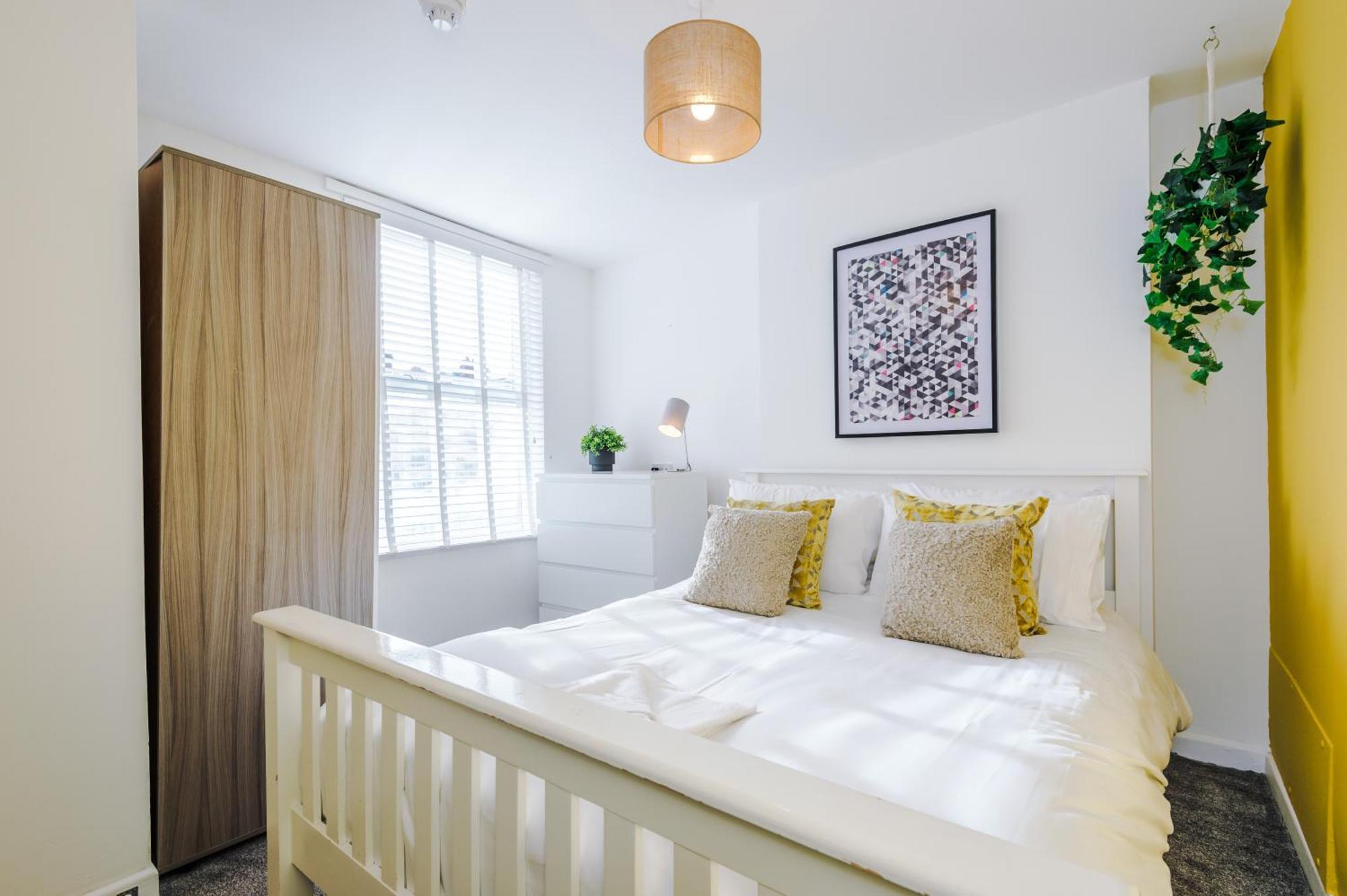Large 7 Bedroom Town House In Chester City Centre Eksteriør billede