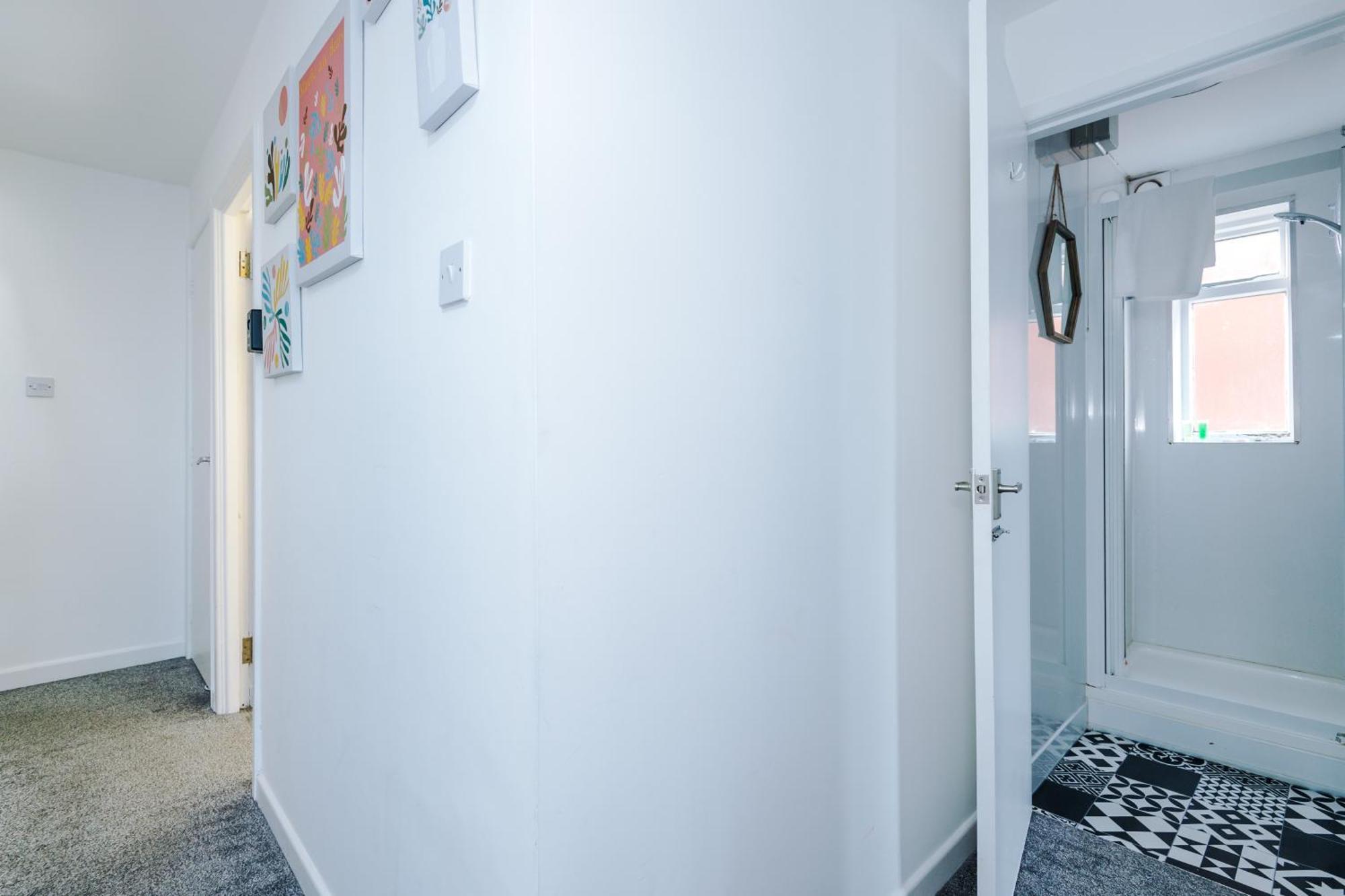 Large 7 Bedroom Town House In Chester City Centre Eksteriør billede
